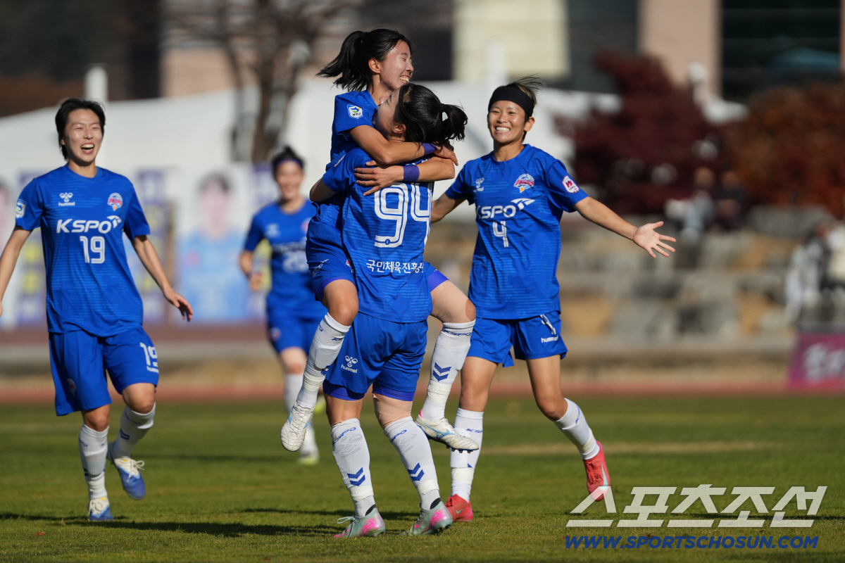 화천KSPO,창단 14년만의 첫우승 감격X여축사상 첫 '트레블' 위업! …