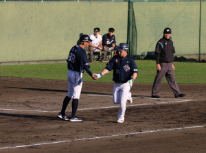 한화, '10볼넷 3사구' 자멸! 고교생 김주오에 2루타 쾅쾅 맞아 → 두산에 5-11 대역전패.. 8회 9회에 10점 헌납