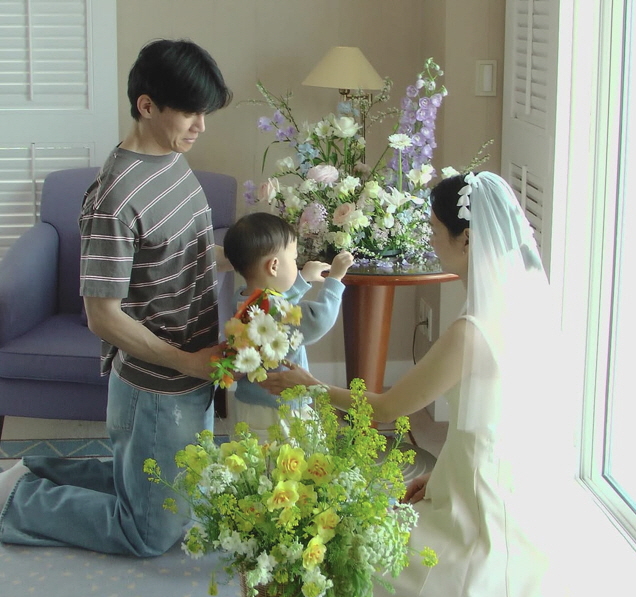 윤승아♥김무열, 30개월子 얼굴 공개 소신..."알려지고 싶어할 때 본인…