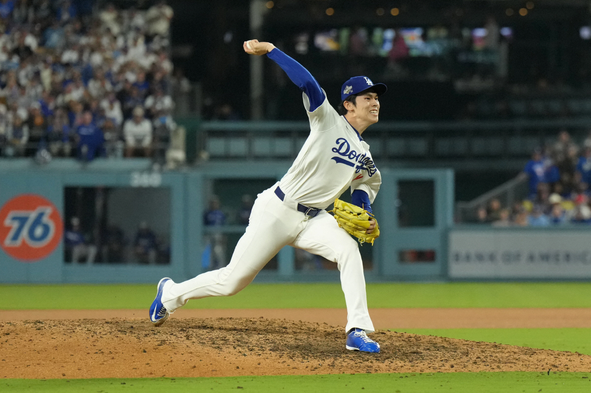 "사사키, 내년 선발투수 복귀" 전격 선언, '가을야구 3SV-ERA 0…