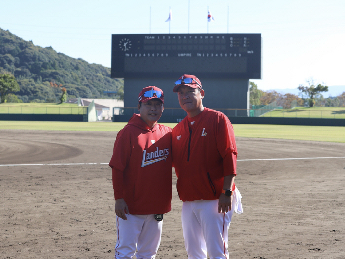 "24년 푸른 피와 눈물의 작별" KBO 역사상 최초의 형제가 떴다[가고…