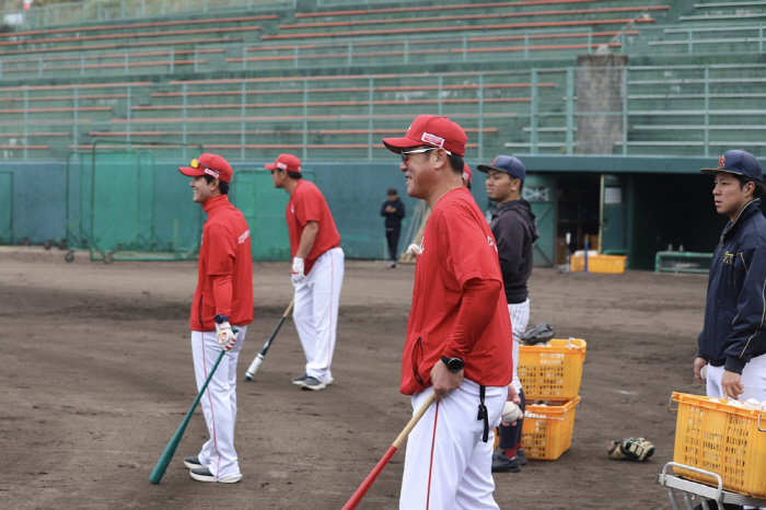 "24년 푸른 피와 눈물의 작별" KBO 역사상 최초의 형제가 떴다[가고…
