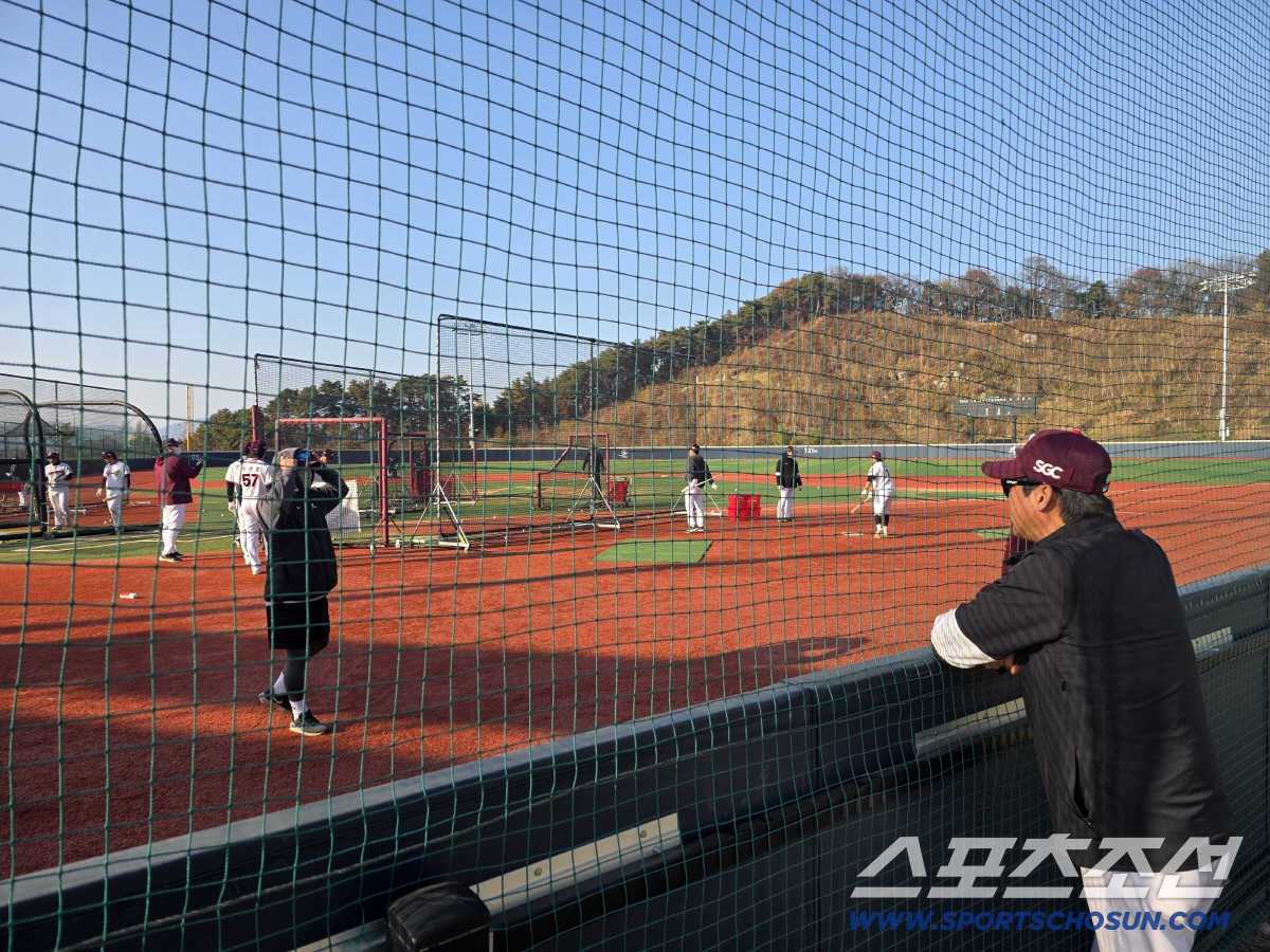 해외 못 가서 서럽냐고? 날씨만 좋다...여긴 마무리 훈련장이 아니다, …