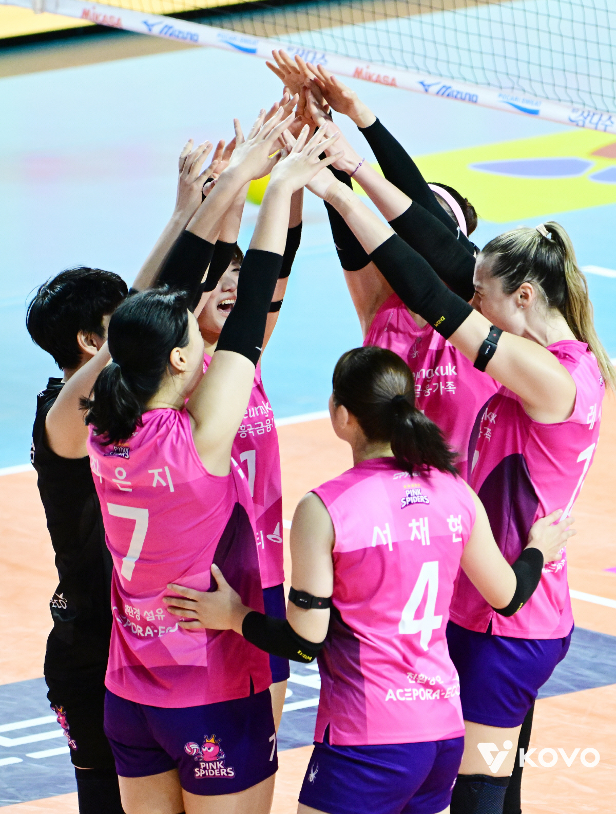 레베카 못 막는다! 흥국생명, 1시간 15분 컷 → 정관장 3-0 셧아웃…