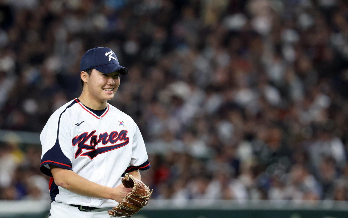 '와 한화' 국대 에이스 또 탄생, 19살 루키 日 제압 실화인가…괜히 …