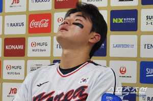 기적의 동점 솔로포 김주원의 '눈물의 기자회견'. 외할아버지 장례식 안가고 일본남았다[도쿄 인터뷰]