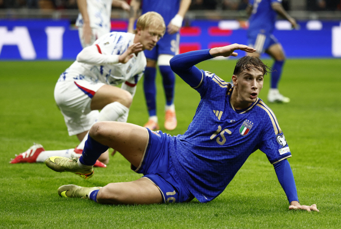 유럽판 중국 탄생? 이탈리아, 월드컵 3회 연속 탈락 '대위기'…홀란 생애 첫 본선행 확정!