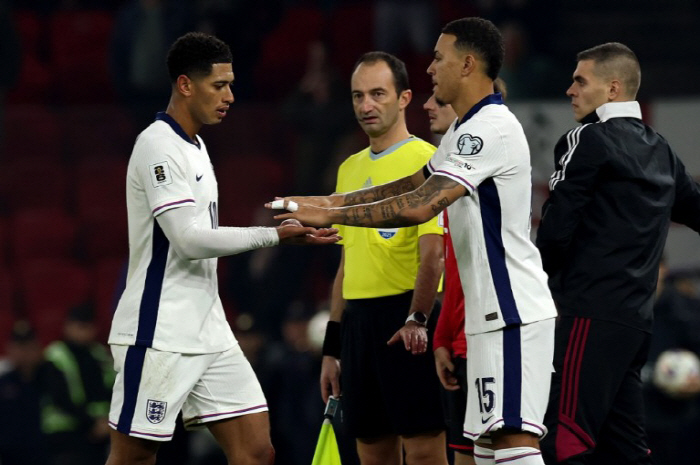 "나 투헬이야" 감독 권위에 또 '폭발' 벨링엄, 교체 사인에 "안 나가…