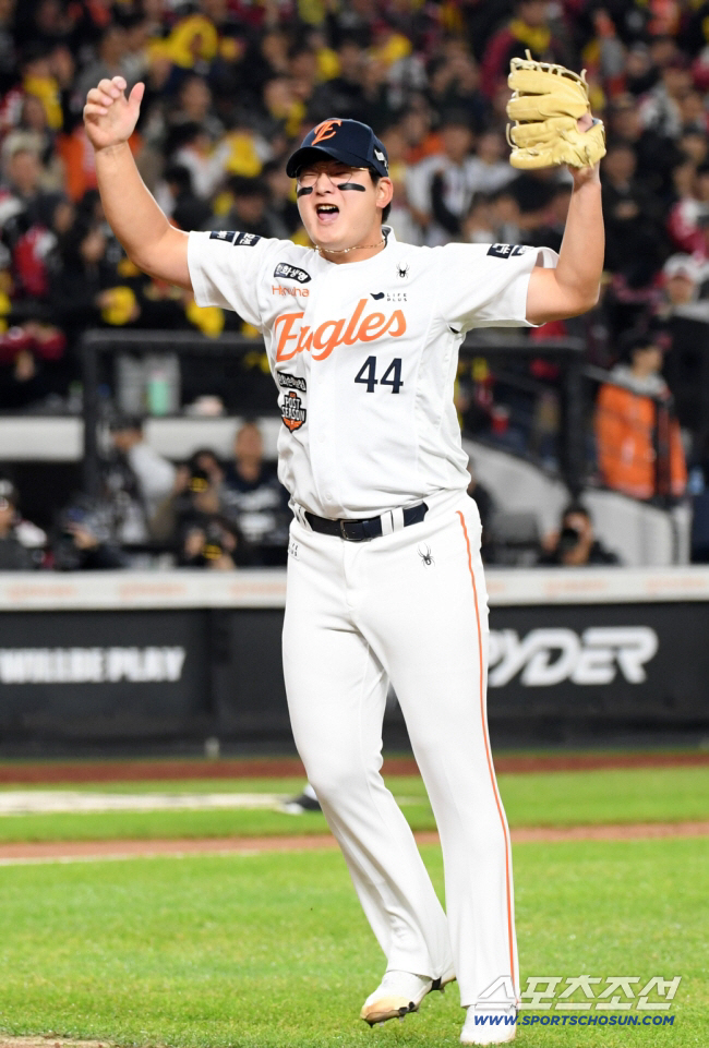 "이제 됐어요" 레전드의 안도…김서현 없었으면 '극장 무승부' 꿈 못 꿨…