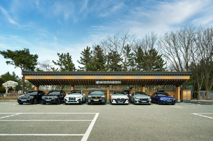 '충전 인프라 구축 통했다' BMW코리아, 올해 전동화 차량 누적 판매량 증가