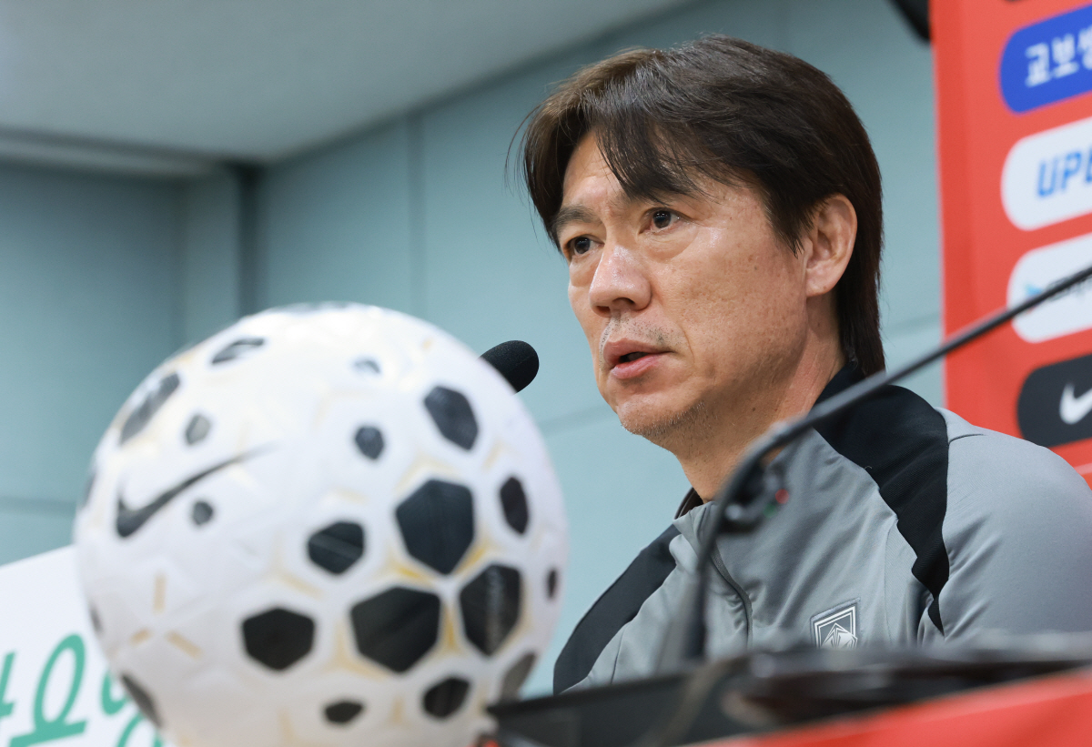 "꼭 승리해서 좋게 마무리" 2025년 '유종의 미' 다짐한 홍명보 감독…