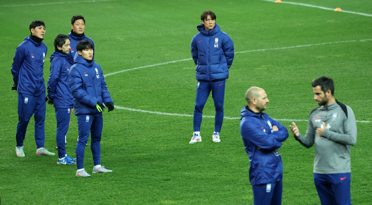 "꼭 승리해서 좋게 마무리" 2025년 '유종의 미' 다짐한 홍명보 감독…