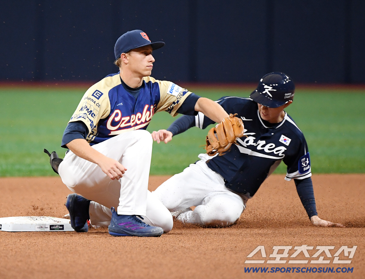 박성한, 한일전 교체 명단에도 없었던 이유 "부상 확인 → 추가 검진 예…