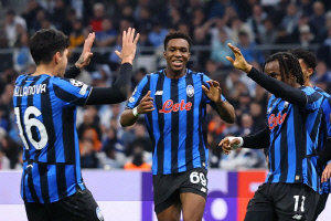 '손흥민 빈자리 언제 채우나' 토트넘 큰일 났다…'임대 뒤 완전 영입 옵션'→'단칼에 거절' 면밀히 주시