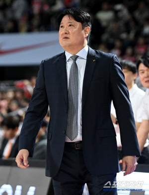 [현장인터뷰]연장 접전 끝 패배, 문경은 KT 감독 