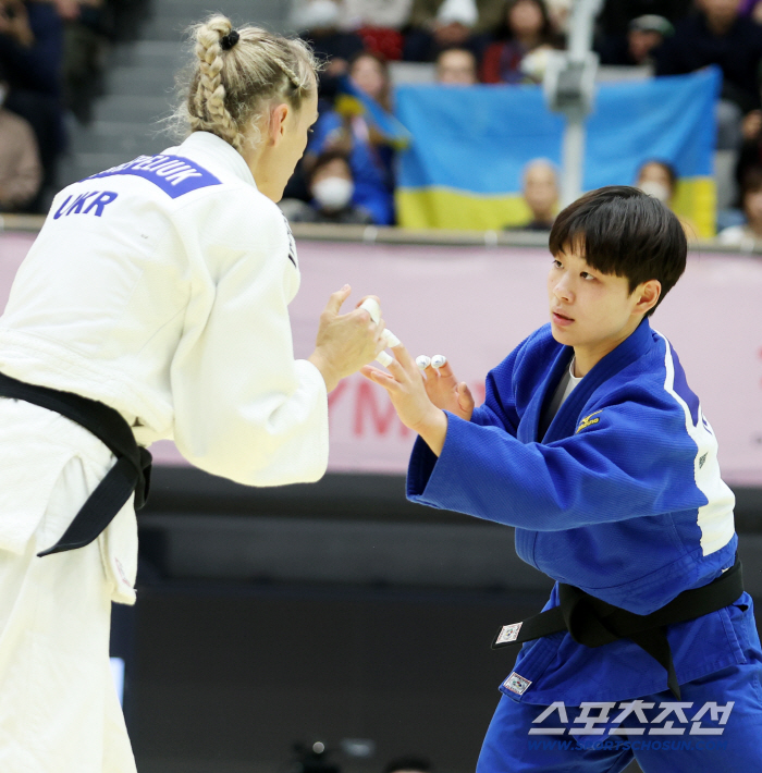 "金,金 메치기!" '남녀유도 월클'김민석X홍은미 나란히 금메달! 韓유도 금3-은2-동3[도쿄데플림픽]