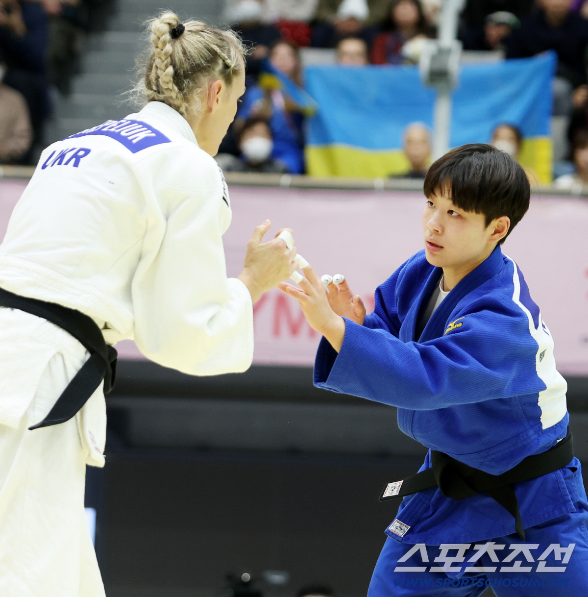 "金,金 메치기!" '남녀유도 월클'김민석X홍은미 나란히 금메달! 韓유도…