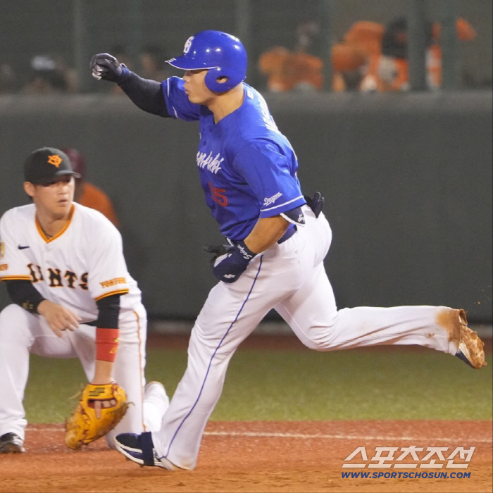 "벼랑 끝서 기어올라왔다" 3년 전 '1안타' 치고 퇴출 위기서 이적해 …