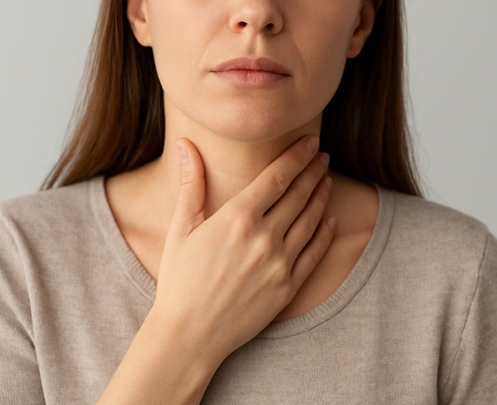 "추운 날씨에 왜 나만 덥지?" 갱년기인 줄…힘찬병원 "갑상선 체크해야"