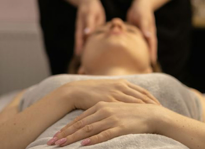 뇌졸중의 숨은 원인 '경동맥 박리', 마사지·요가 주의