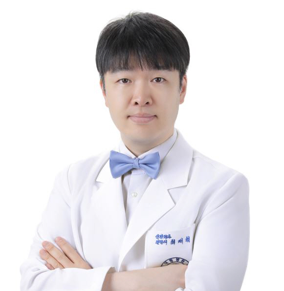 뇌졸중의 숨은 원인 '경동맥 박리', 마사지·요가 주의