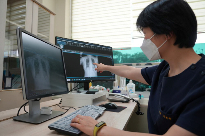 환절기·겨울철 폐렴 주의보…고령층 치명적 예방 접종 중요