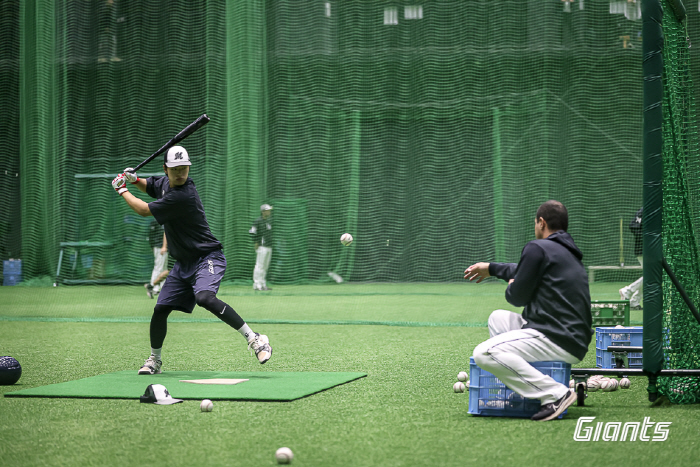 "숨막히는 압박감 각오했는데…" 외부 트레이너까지 초빙한 자매구단의 선진…