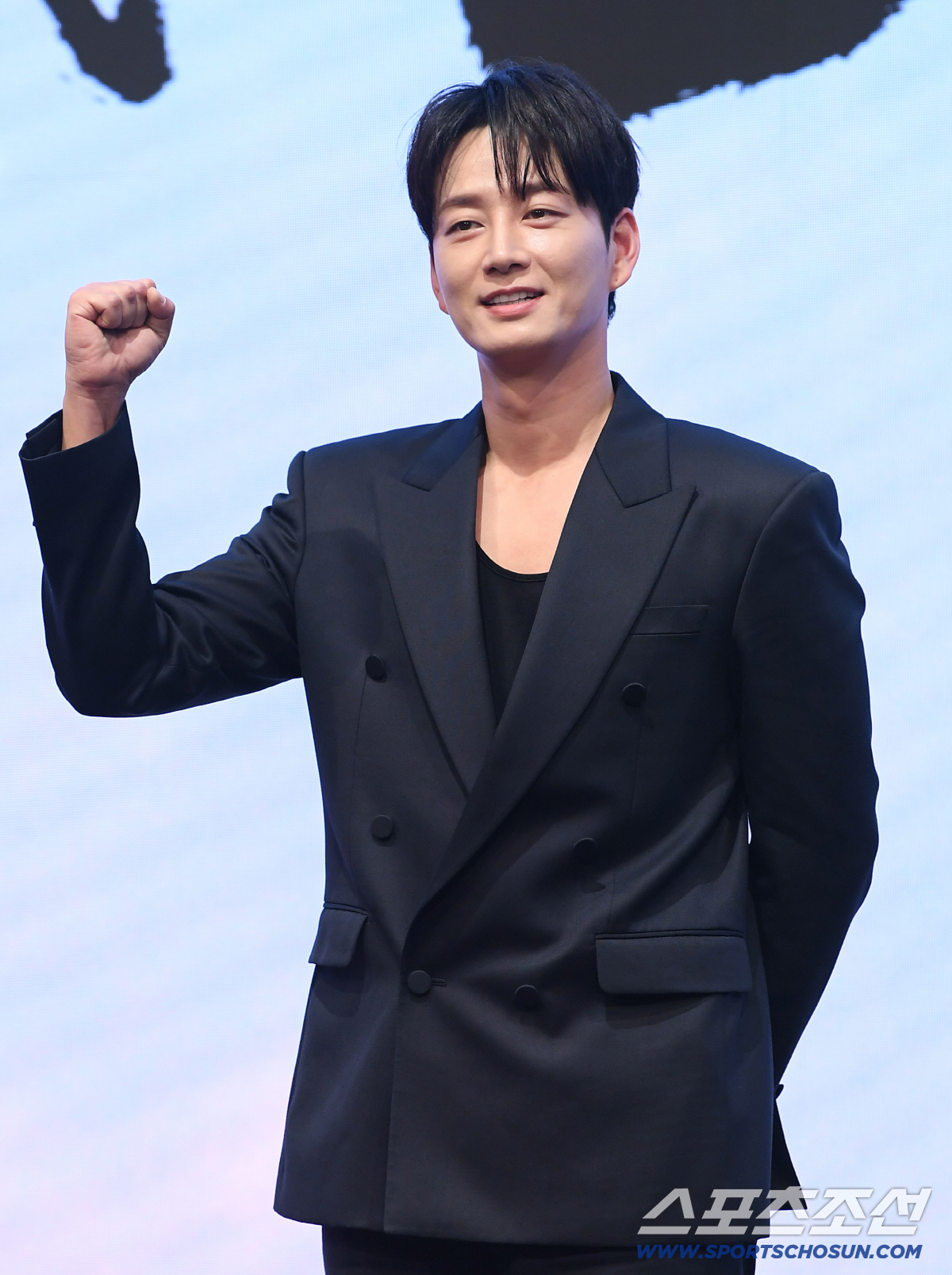 '문무' 김영조 감독 "이현욱 외모 너무 뛰어나, 남성·여성 시청자 모두…