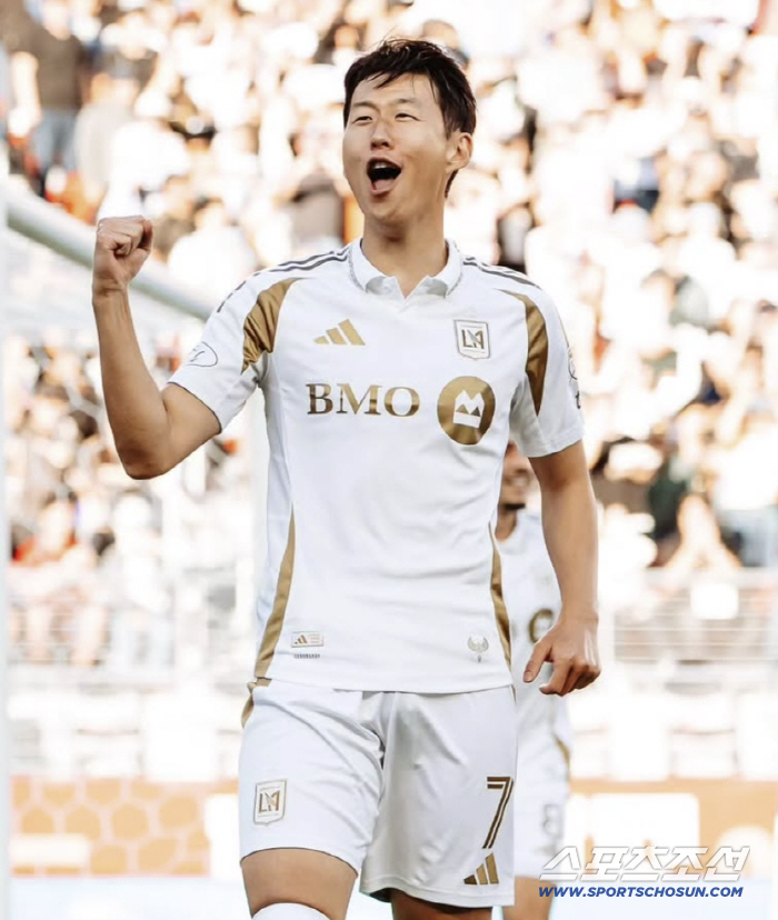 손흥민의 도장 깨기, 황희찬의 눈도장 찍기, K리그의 멸망전…2025년 …