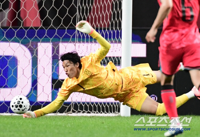 조현우-김승규만 있나? 'K리그1 우승팀 수문장' 송범근의 등장...홍명…