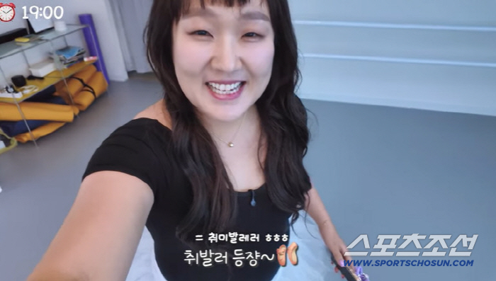 이수지, 48kg 된 후 몸매 유지법…식사량 줄이고 발레하는 '에겐녀 뚜…