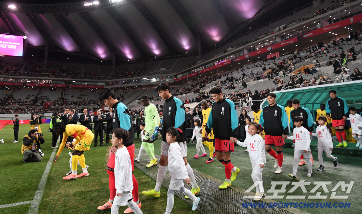 [포토] 대한민국 축구대표팀 '흥행에는 실패'