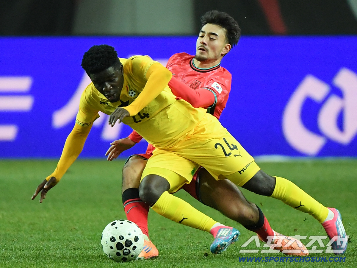 '패스성공률 55%+지상경합성공 0회' 실망스러웠던 카스트로프의 45분.…