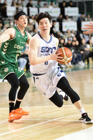 [현장분석] 50P-24R-15A 소노 빅3, DB 92대83 완파. '양날의 검' 딜레마. 그들은 어떻게 풀었나