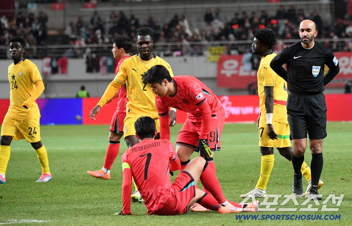 [포토] 손흥민 챙기는 이강인