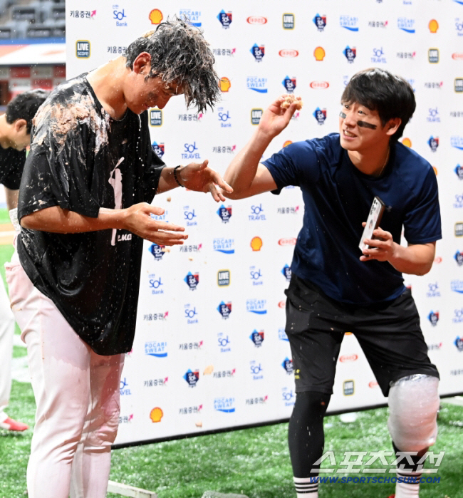 MVP 김도영의 홀로서기, 떠나는 멘토 박찬호에게 "야구 가르쳐주셔서 감…