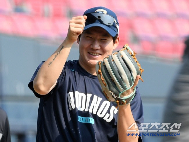 '수비상 최대이변' 김혜성 떠난 2루수 '투표 1위' 신민재가 아니라니.…