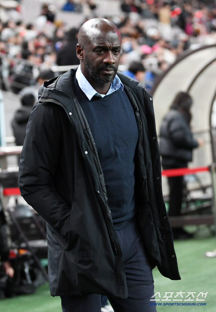 韓-日 모두 상대한 아도 감독의 냉정한 평가 "한국, 일본 레벨에 도달하지 못했다"[가나전 기자회견]