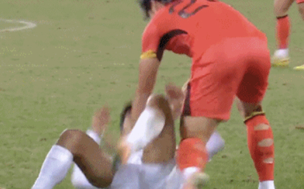 기고만장 중국, 감사합니다! 우즈벡전 퇴장으로 자멸 '0-0 무'…이민성…