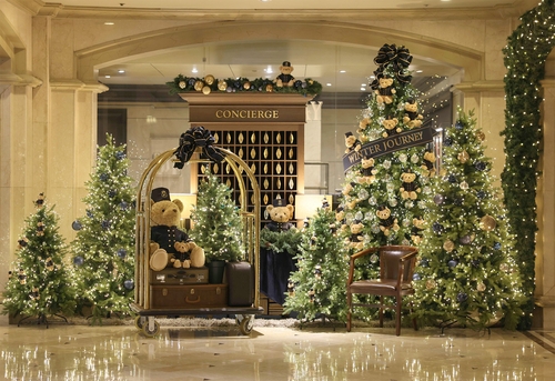 켄싱턴호텔앤리조트, '켄싱턴 베어'로 크리스마스트리 장식