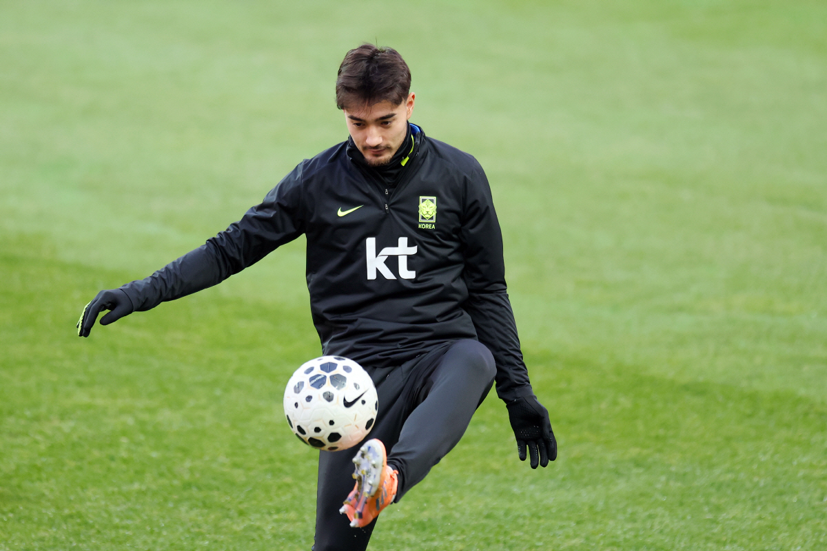 기대와 너무 달랐던 45분...'최초 혼혈' 카스트로프, 월드컵 갈 수 …