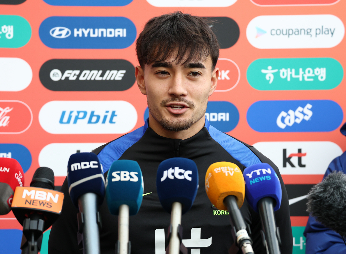 기대와 너무 달랐던 45분...'최초 혼혈' 카스트로프, 월드컵 갈 수 …