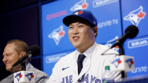 류현진처럼 한다면야 최고의 선택, 이마나가 332억 받고 컵스에서 FA 재수 결심...4명 QO 수용