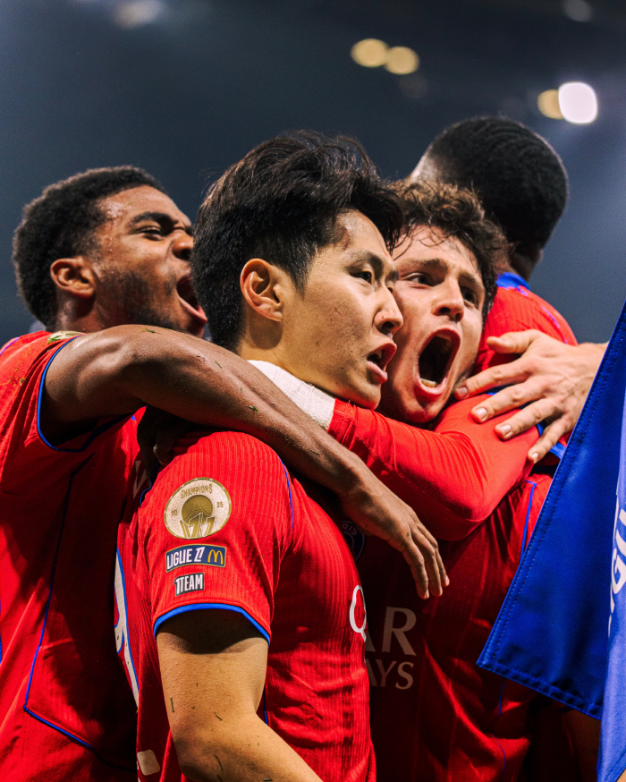 佛 깜짝 극찬! "이강인은 언성 히어로"→박지성과 닮았다…LEE 여전히 과소평가 "팀을 떠받치는 핵심"