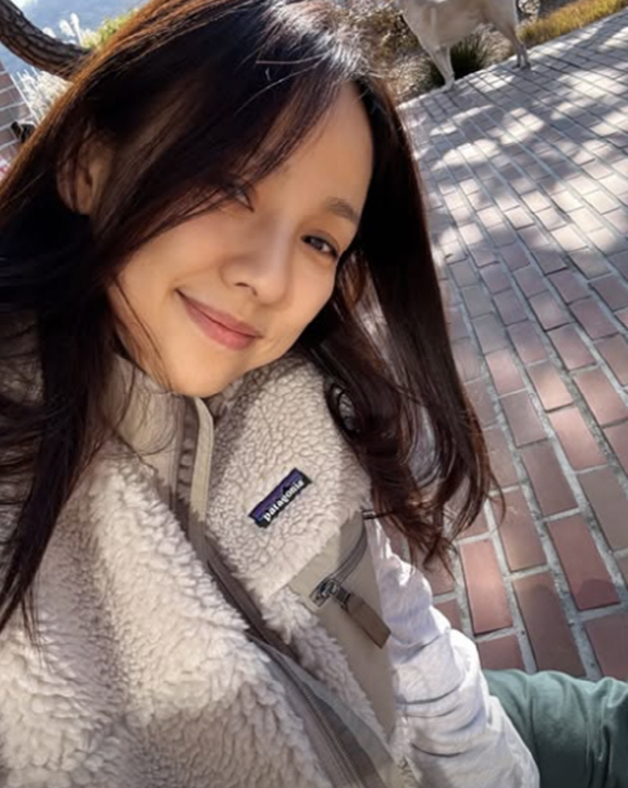 이효리, 요가원 차리더니 얼굴선까지 달라졌다...민낯 미모 압도