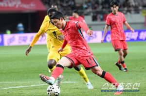 안정감 갖춘 베테랑 '대전 듀오'→짧지만 '인상 깊은 9번' 조규성→돌파로 '3년 전 회귀' 황희찬...2025년 마지막에 얻은 수확