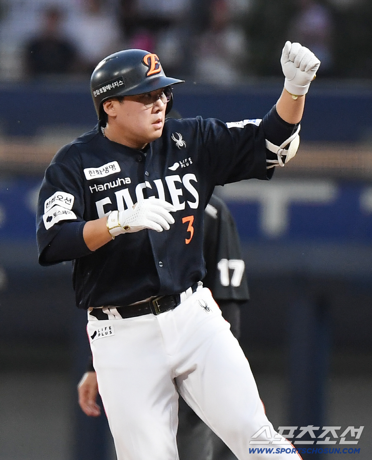 '최다 유출' 한화 지명은 포기, 11억 번다…안치홍·이태양 고액 연봉자…