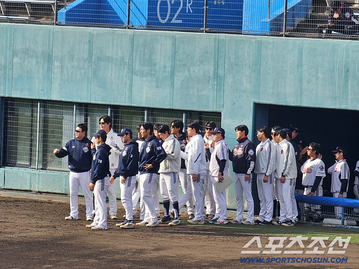 '어린왕자 효과?' 마운드 진짜 단단해졌다…두산, '준우승' 한화 상대 …