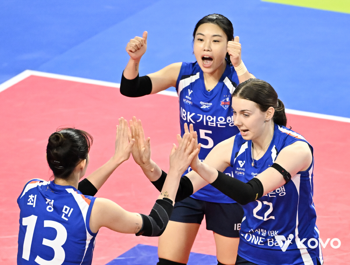 "하경이 어디 갔지?" 애제자 잃은 답답한 마음…"극복해야지, 배구공은 …