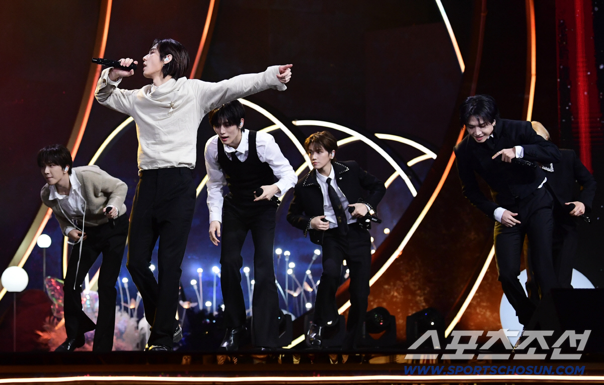 [청룡영화상] 보넥도, 청룡 달군 '할리우드 액션'